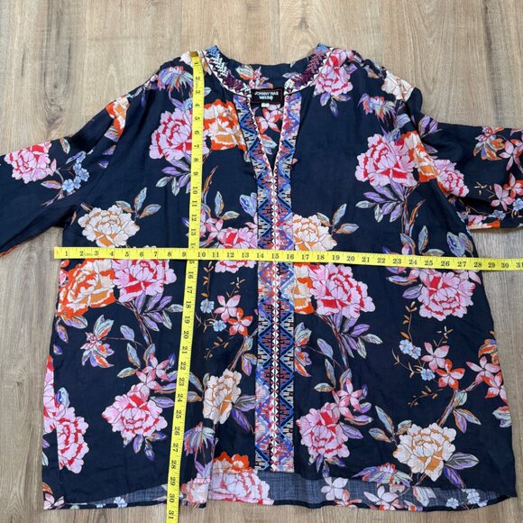 Johnny Was Workshop Floral Emboirdered Top 100% Ramie Boho Artsy 2x - Picture 8 of 9